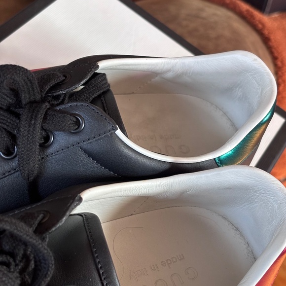 Gucci gym shoes - Picture 4 of 5